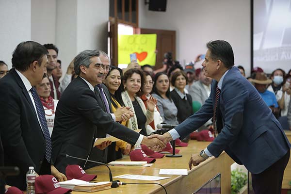 Elige Honorable Consejo a Octavio Castillo Acosta como nuevo rector 3