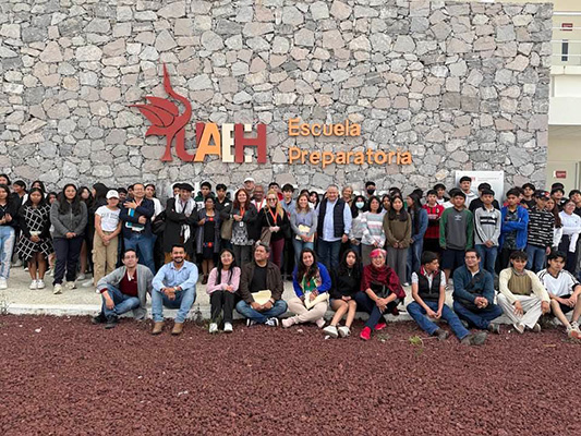 “Ecos del Encuentro de Poetas Iberoamericanos” en la UAEH 2